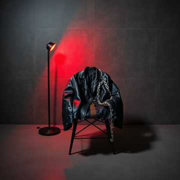 Angela BasanezのBlack Flame”のカバーアート