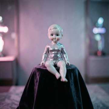 Cover art for Favorite toy by hyunjuu