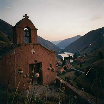 Cover art for Corazón cabildo by Reynaldo Mamani
