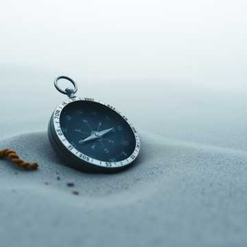 Cover art for Shattered Compass by zkqhuvbgveycrhmwtm@nespf.com