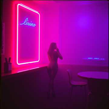 Ricardo Alvarez의 Bella y encendida 커버 아트